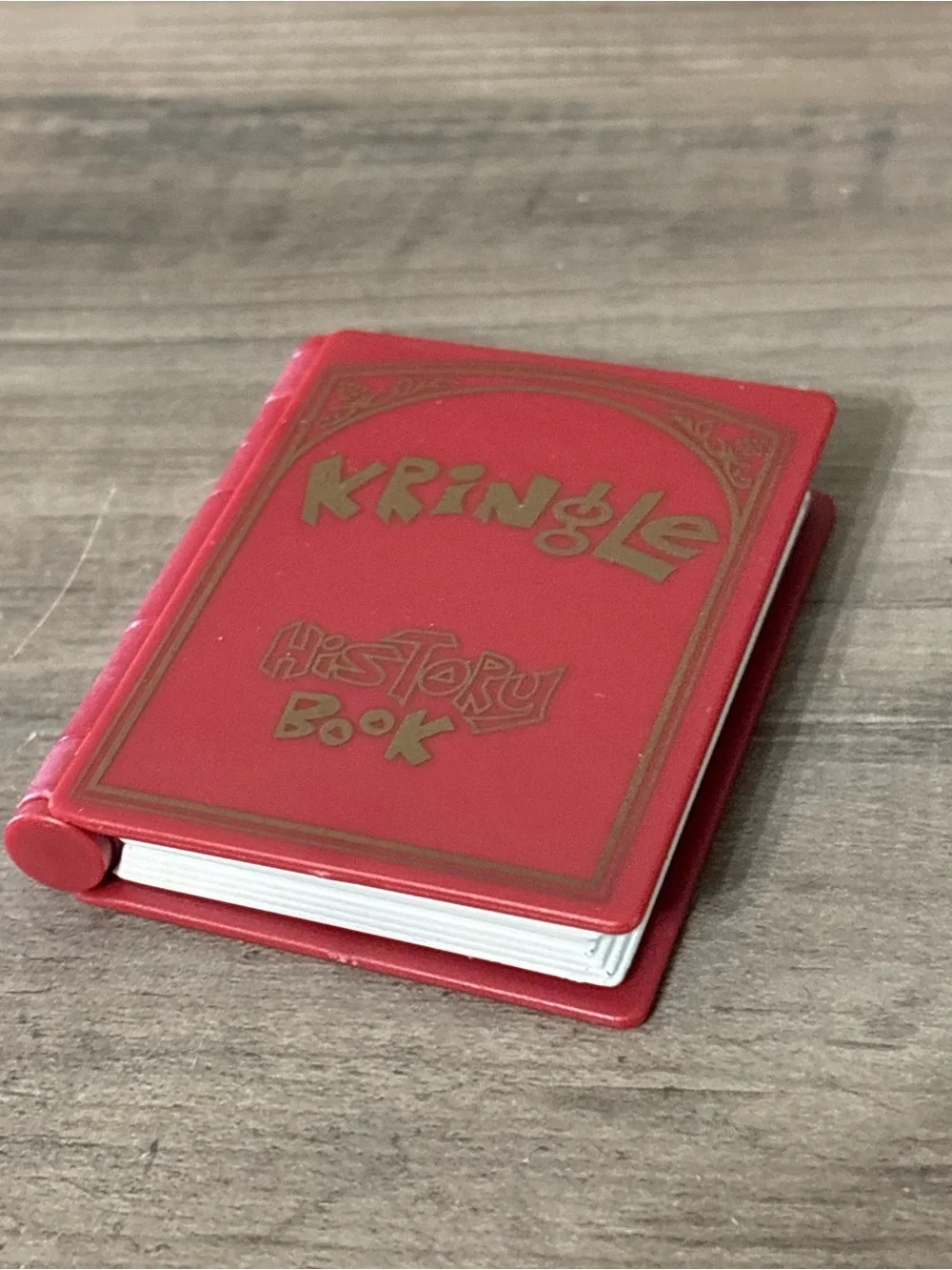 Kringle History Book Memory Lane Santa Claus is Comin’ to Town PRE OWNED Vintage
